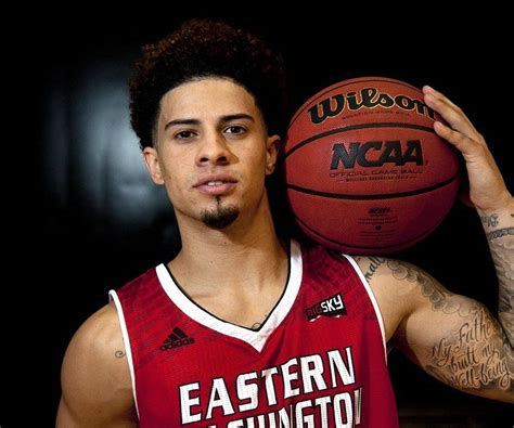 Austin McBroom – Bio, Facts, Family Life of Instagram Star ...